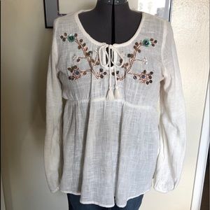 Shyanne embroidery blouse XXL